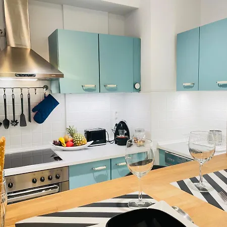 Apartament Peony Hollo - Free Garage Under The House