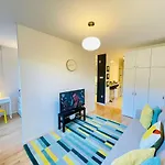 Apartament Peony Hollo - Free Garage Under The House *